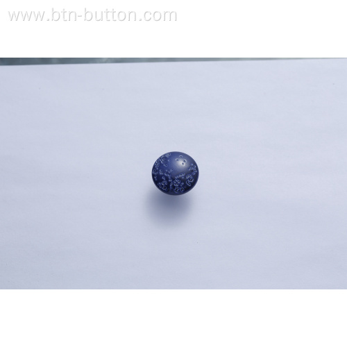 Multi-specification four metal buttons